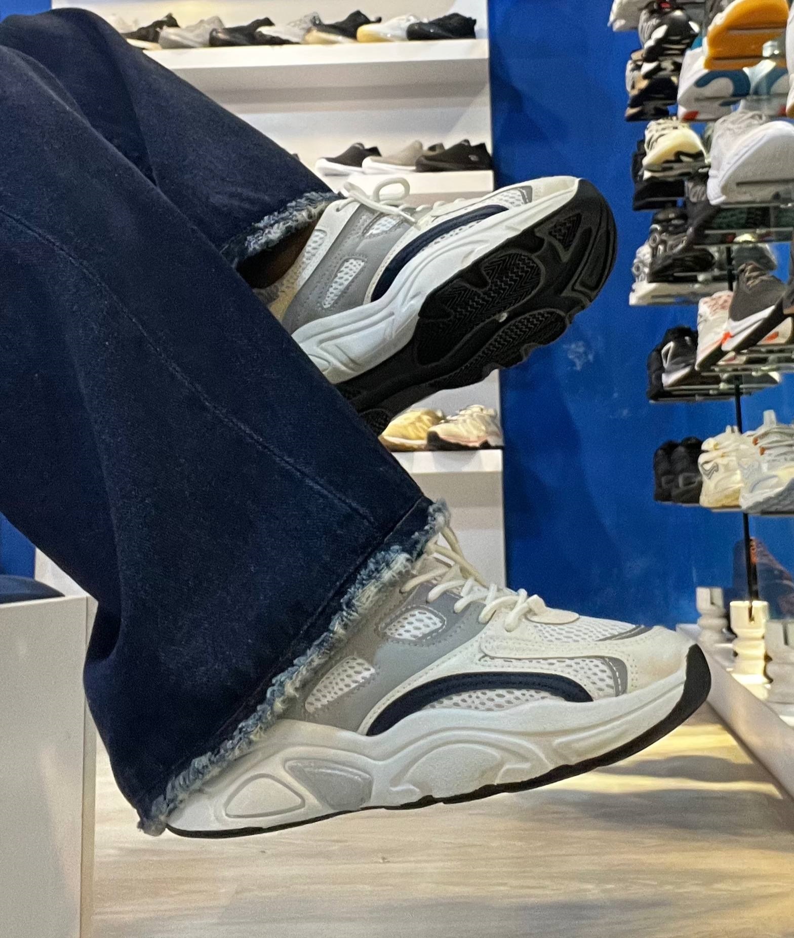 کتونی زنانه