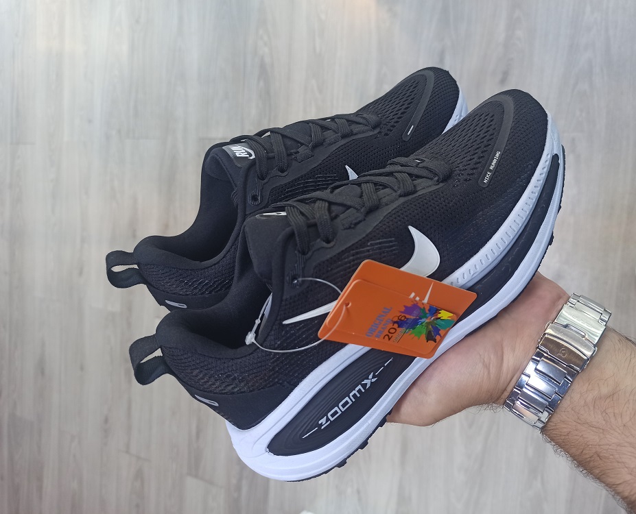 کتانی زنانه نایک زوم وومرو Nike Zoom Vomero