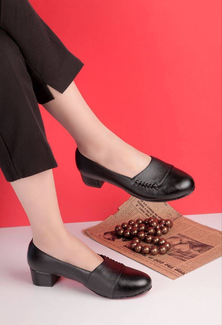 کفش زنانه بزرگپا پاشنه دارآذربود
