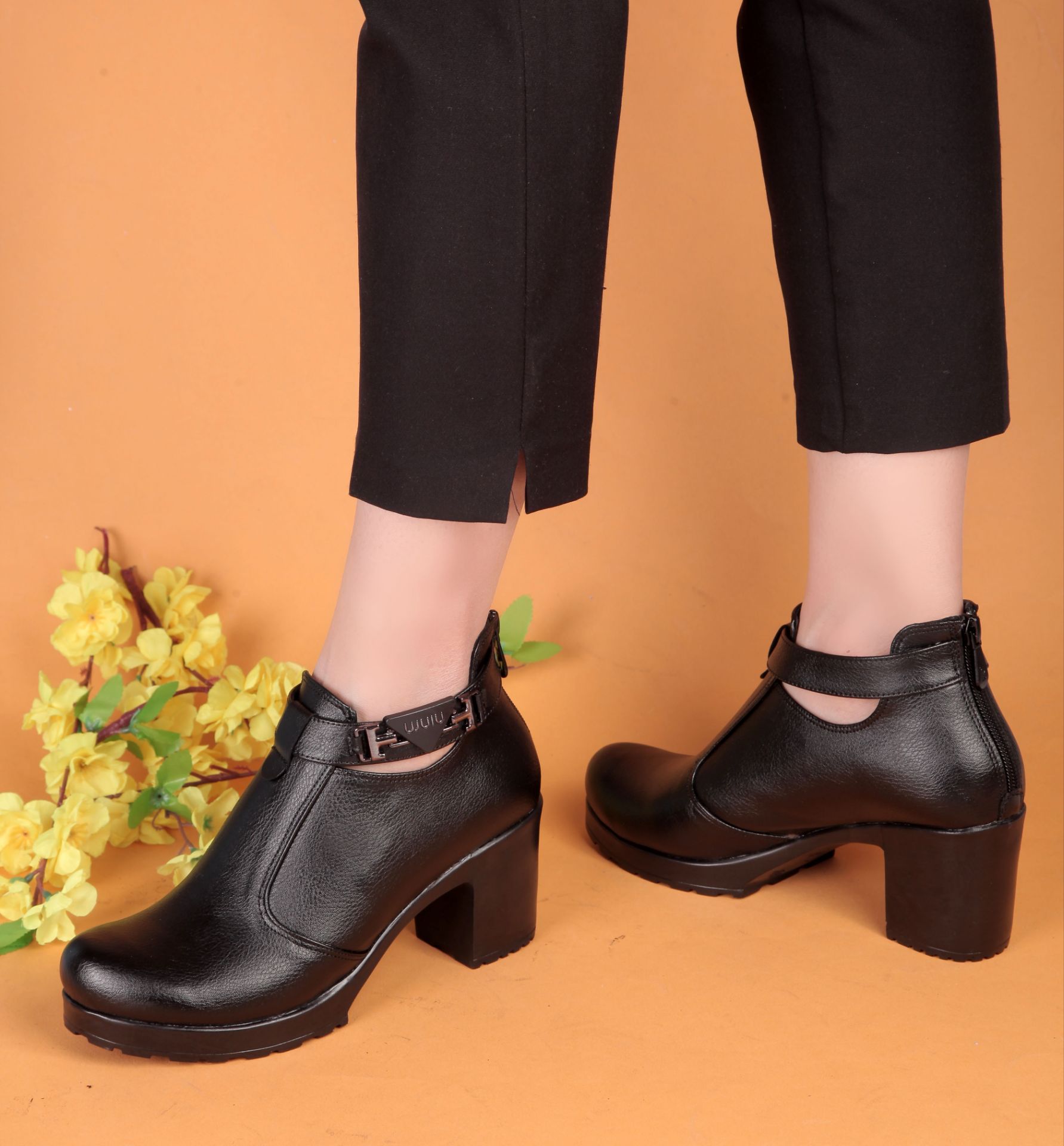 نیم‌بوت مچ‌کوتاه مدل “الگانت لژدار Elegant Platform