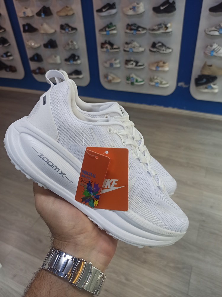 کتانی زنانه نایک زوم وومرو Nike Zoom Vomero